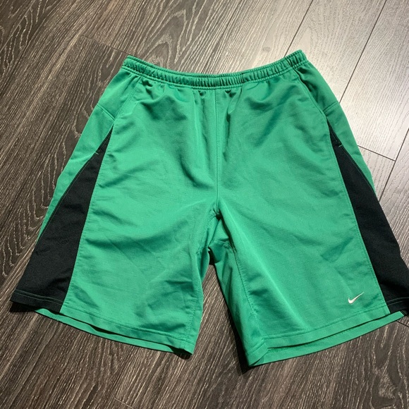 Nike Shorts - Picture 3 of 11